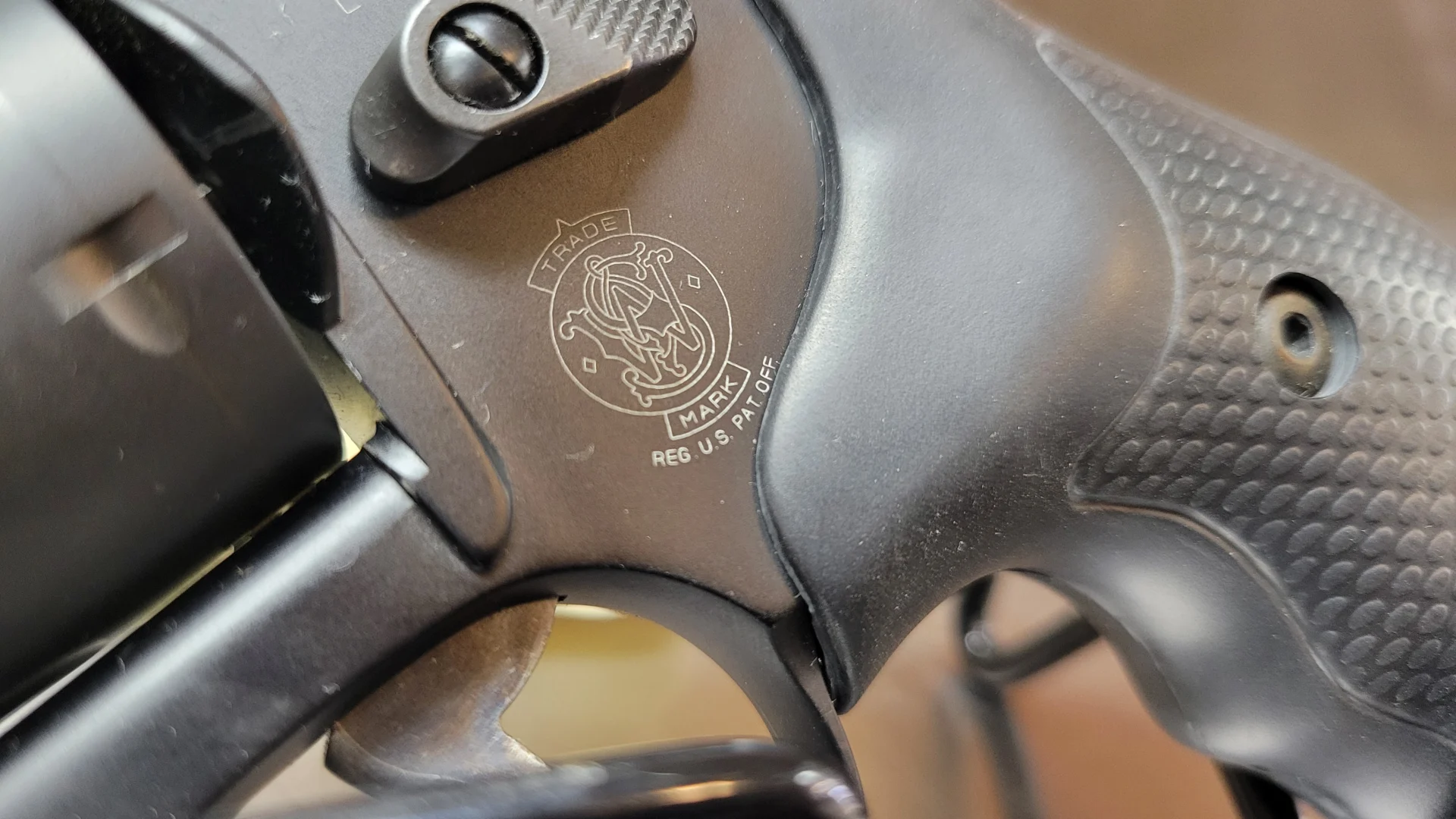 Light As A Feather - Smith & Wesson 442 - Old Stock 3 Light As A Feather - Smith & Wesson 442 - Old Stock - Image 3