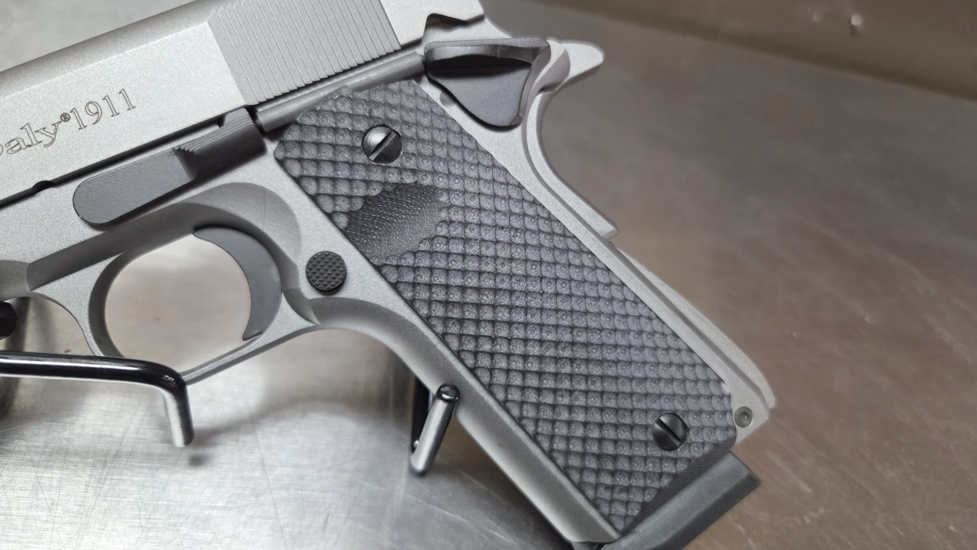 A Classic Reborn - CHARLES DALY 1911 FIELD GRADE .45 - USED 6 A Classic Reborn - CHARLES DALY 1911 FIELD GRADE .45 - USED - Image 6