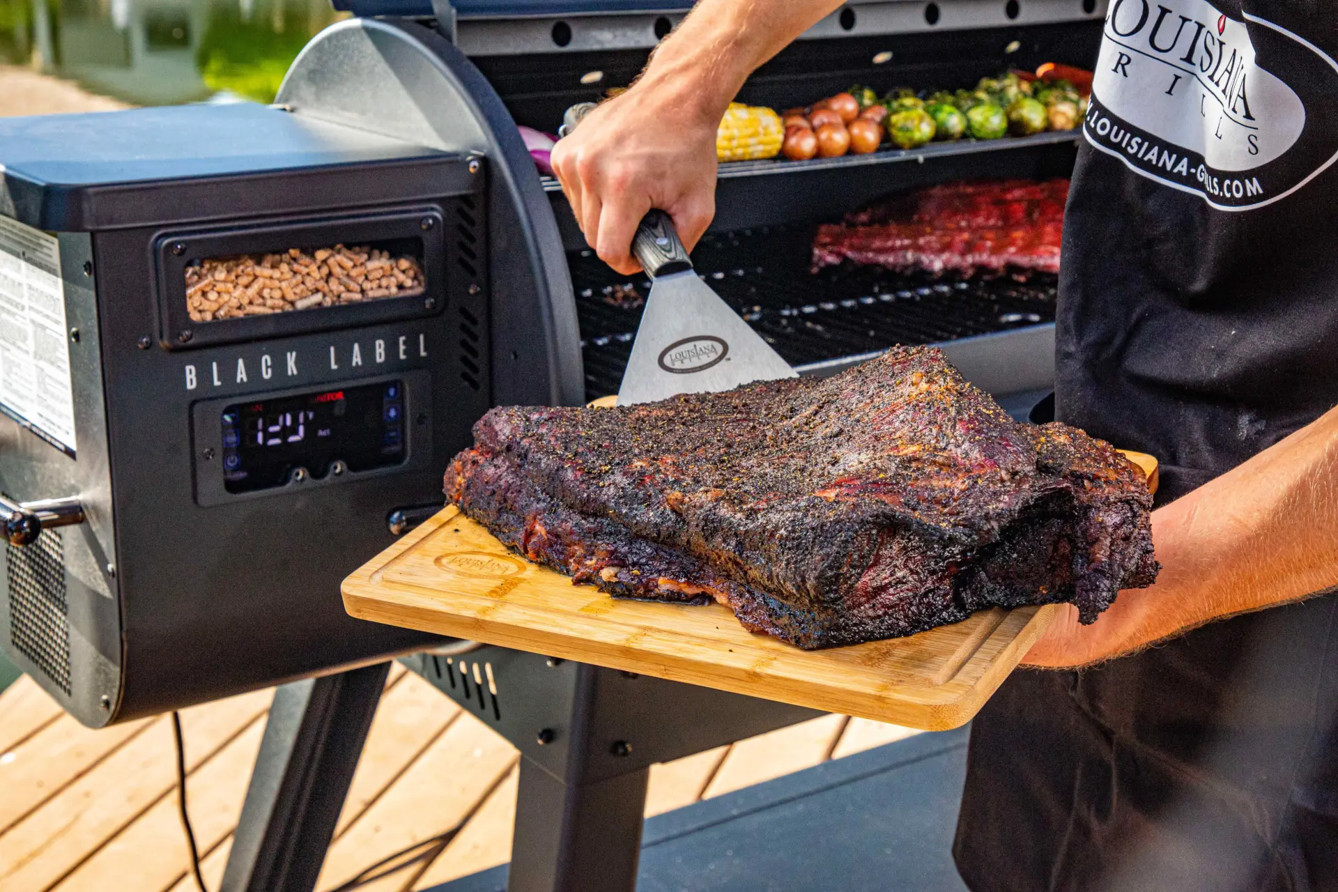 Discover the Best Pellet Smoker: 1200 Black Label Series Grill with WiFi Control 10 Discover the Best Pellet Smoker: 1200 Black Label Series Grill with WiFi Control - Image 10