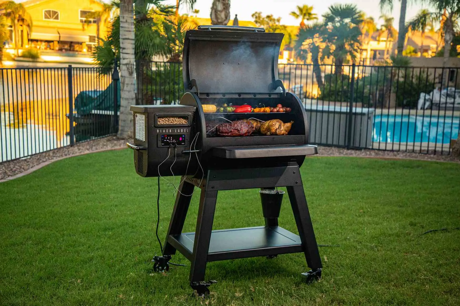 Louisiana Grills 800 Black Label Series Grill with WiFi Control Amazing 12 Black Label Series 800 Louisiana Grills